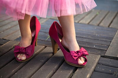 girl in mom shoes are more women opting in or out nfi fatherhood